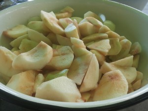 яблоки очищенные для повидла, ochishhenye jabloki