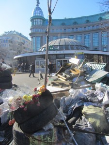 Barricades at Maidan photo (11)