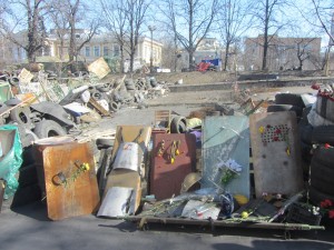 Barricades at Maidan photo (17)