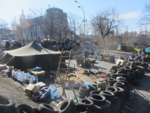 Barricades at Maidan photo (4)